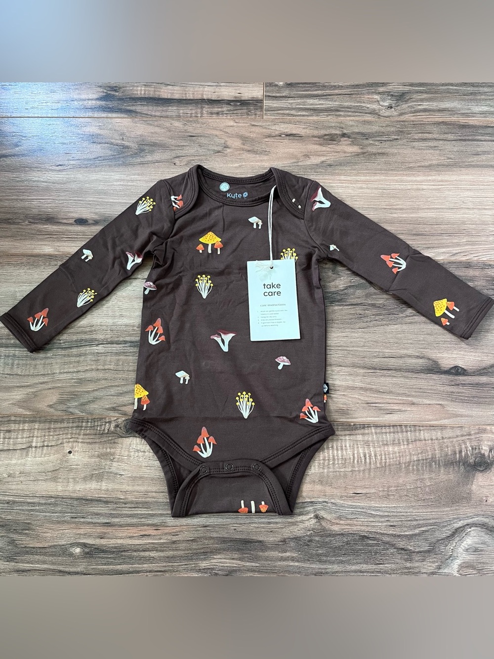 NWT Kyte Baby long sleeve body suit fungi